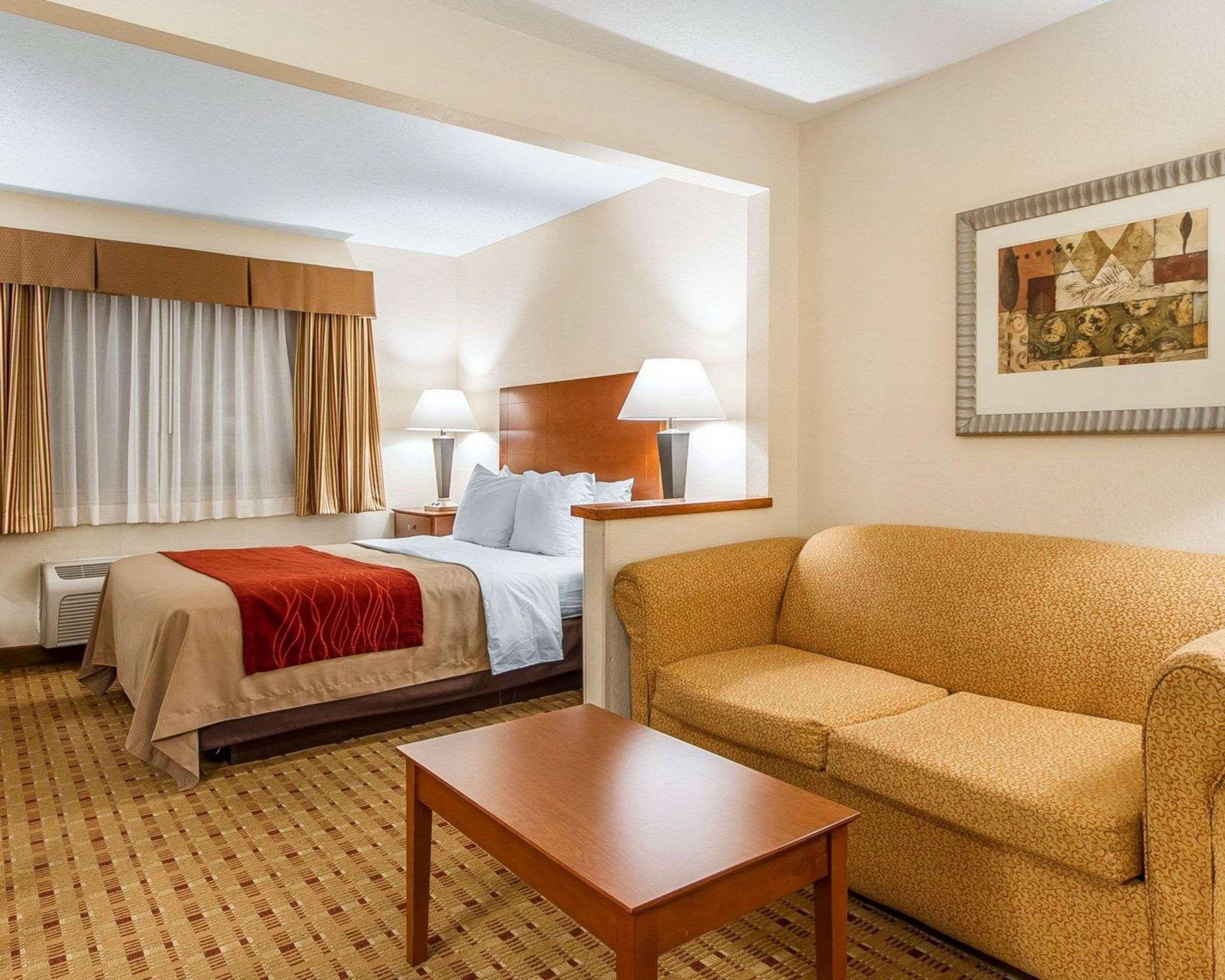 Hotel Quality & Eau Claire