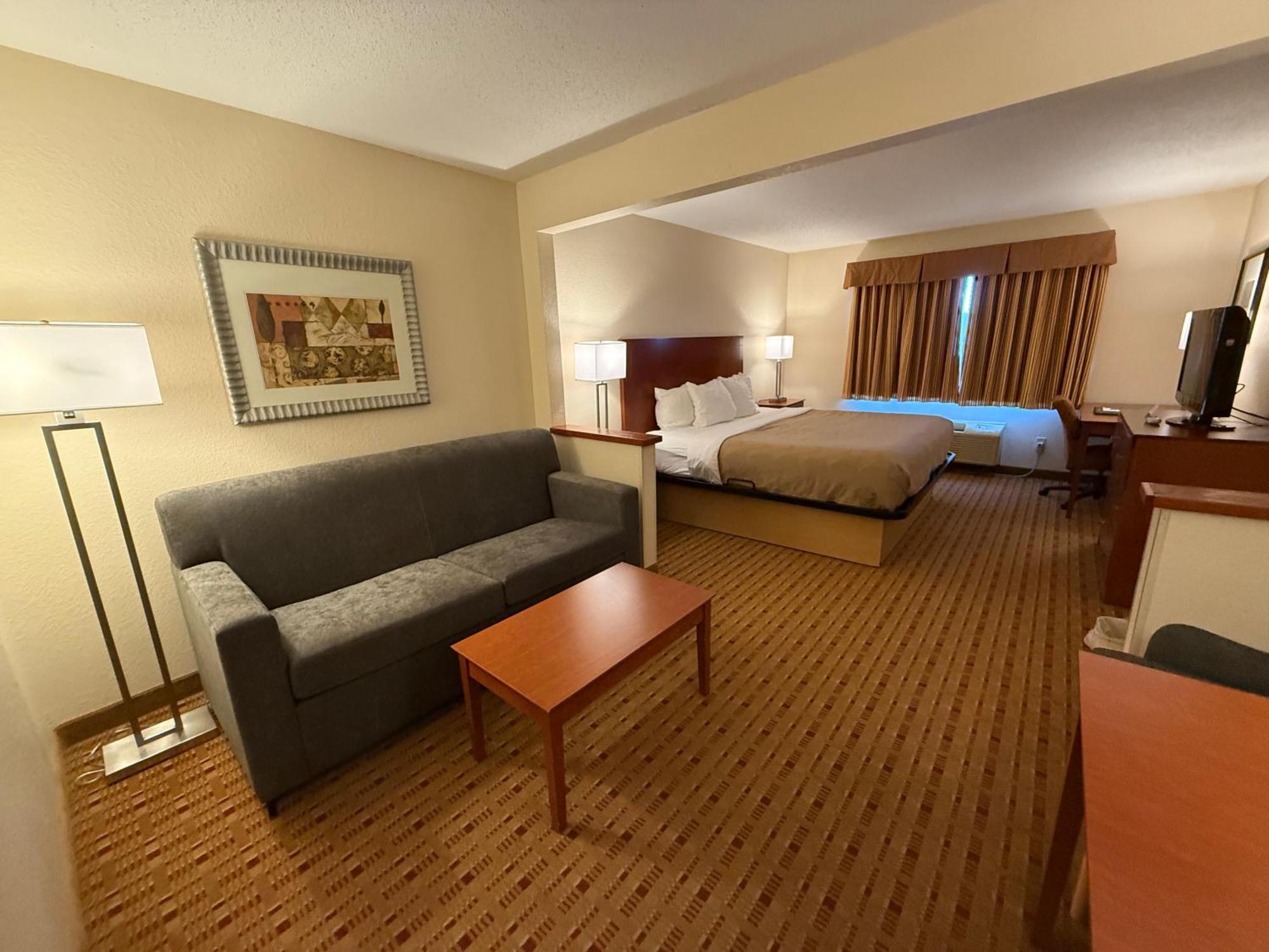 Quality & Hotel 3*